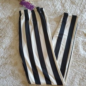 Black and white Striped Leggings